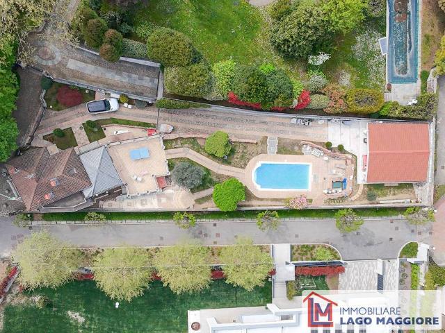 Villa Indipendente in vendita a Biumo Superiore, Varese