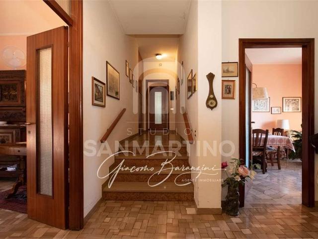 Villa Indipendente in vendita a Biumo Superiore, Varese
