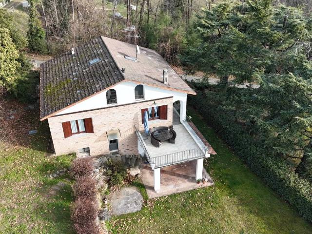 Villa Indipendente in vendita a Calcinate degli Orrigoni, Varese
