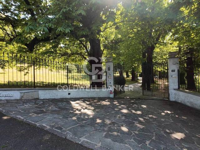 Villa Indipendente in vendita a Varese, Lombardia