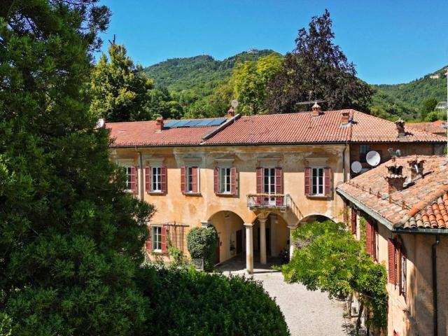 Villa Indipendente in vendita a Velate, Varese