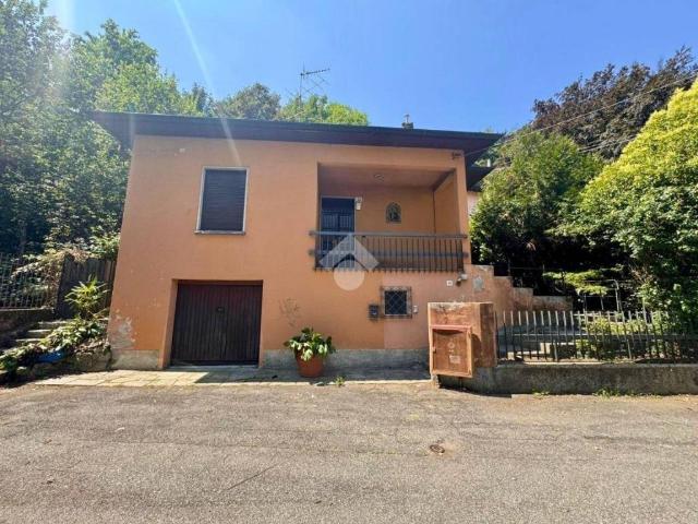 Villa Indipendente in vendita a Varese, Lombardia