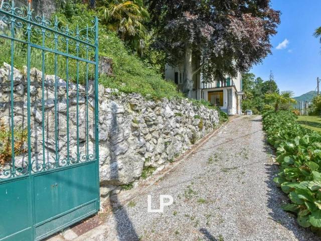 Villa Indipendente in vendita a Cascina Gottardo, Varese