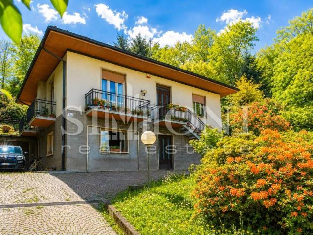 Villa Indipendente in vendita a Penasca, Varese