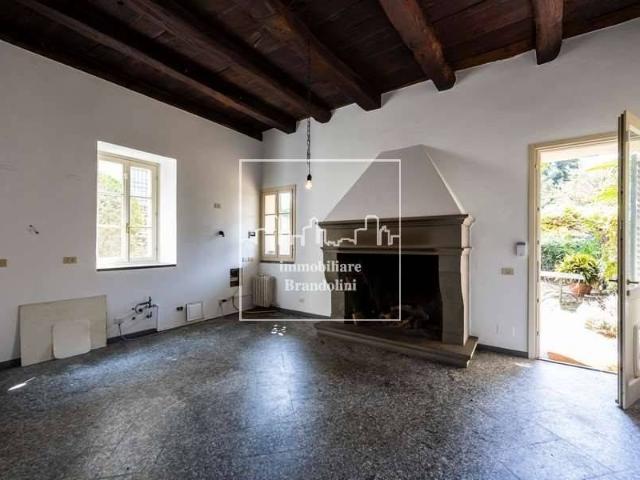 Villa Indipendente in vendita a Velate, Varese