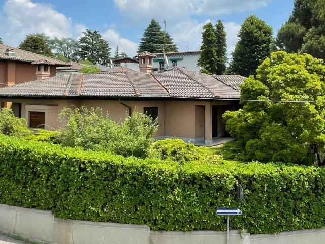 Villa Indipendente in vendita a Calcinate degli Orrigoni, Varese