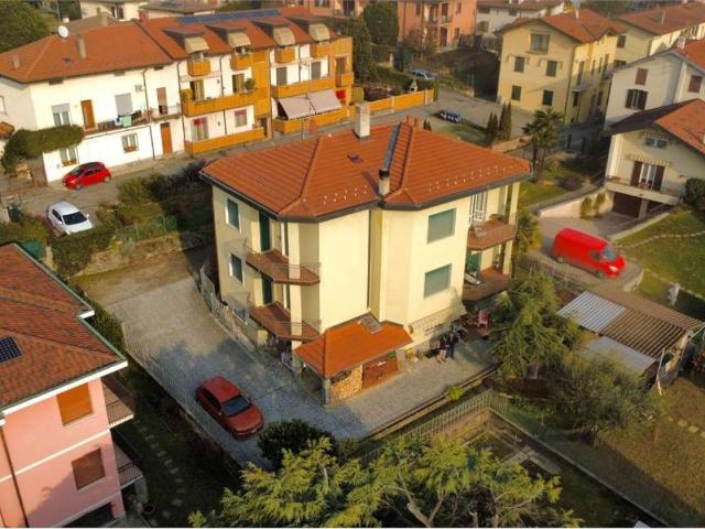 Villa Indipendente in vendita a La Bassa, Varese