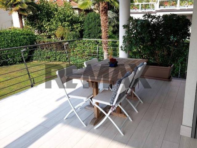 Villa Indipendente in vendita a Santa Maria Maddalena, Varese