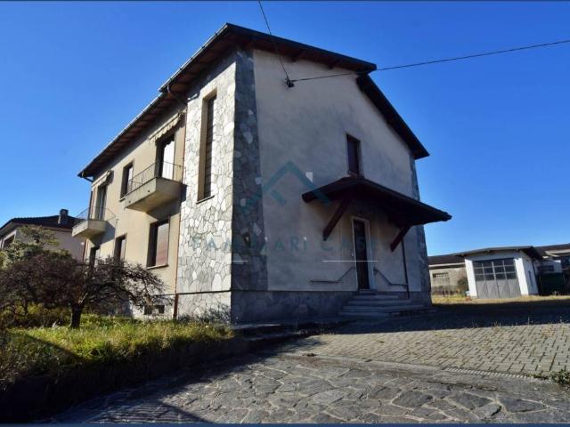 Villa Indipendente in vendita a Bustecche, Varese