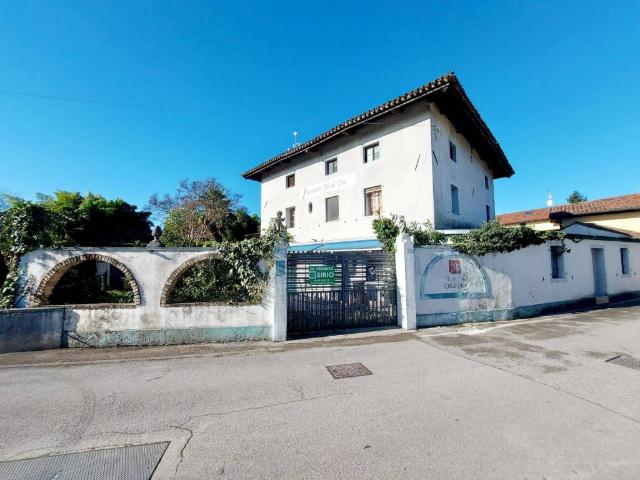 Villa Indipendente in vendita a Varmo, Friuli-Venezia Giulia