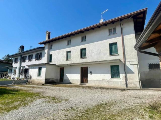 Villa Indipendente in vendita a Varmo, Friuli-Venezia Giulia