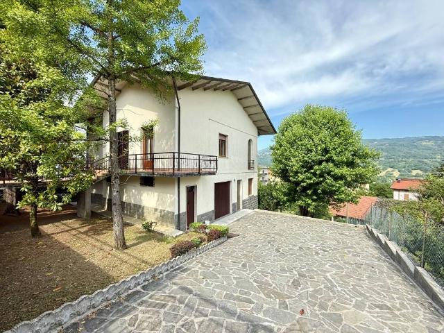 Villa Indipendente in vendita a Varsi, Reggio Emilia