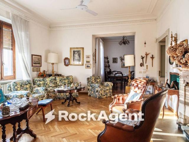 Villa Indipendente in vendita a Varzi, Lombardia
