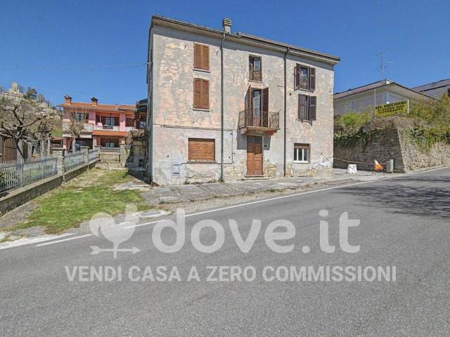Villa Indipendente in vendita a Varzi, Lombardia