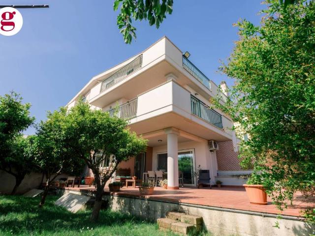 Villa Indipendente in vendita a Vasto, Abruzzo