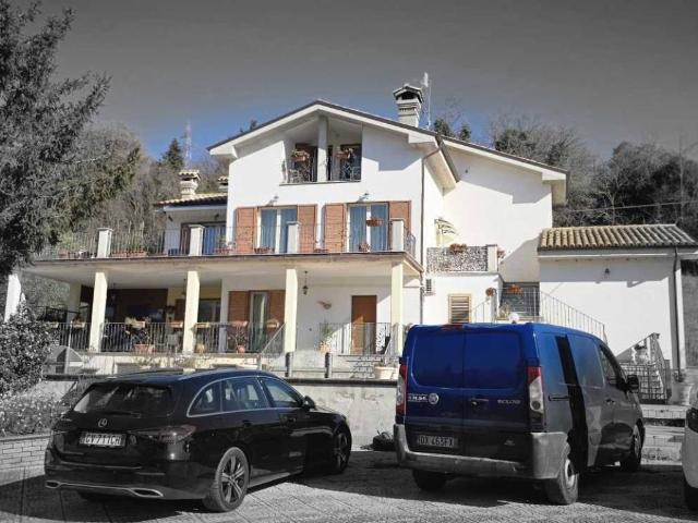 Villa Indipendente in vendita a Passo della Noce, Vasto