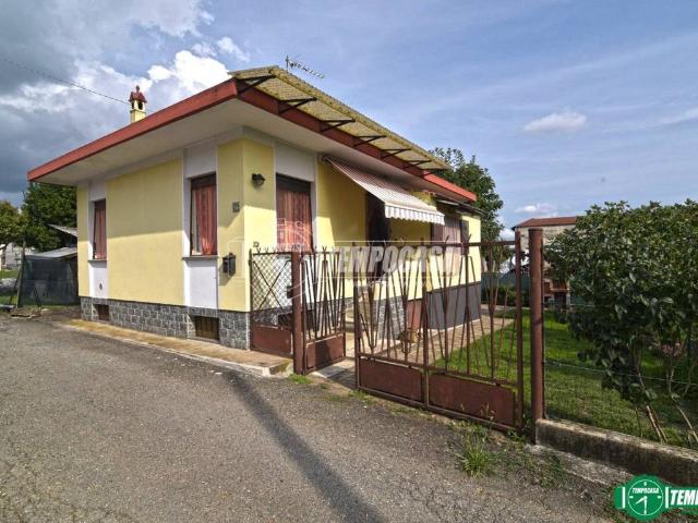 Villa Indipendente in vendita a Vauda Canavese, Torino