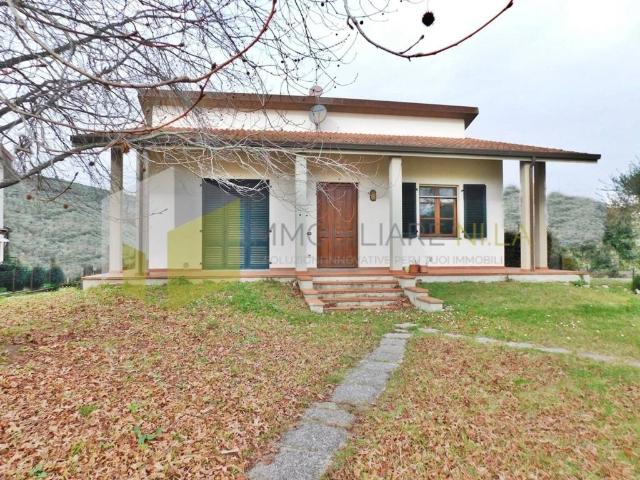Villa Indipendente in vendita a Avane, Vecchiano