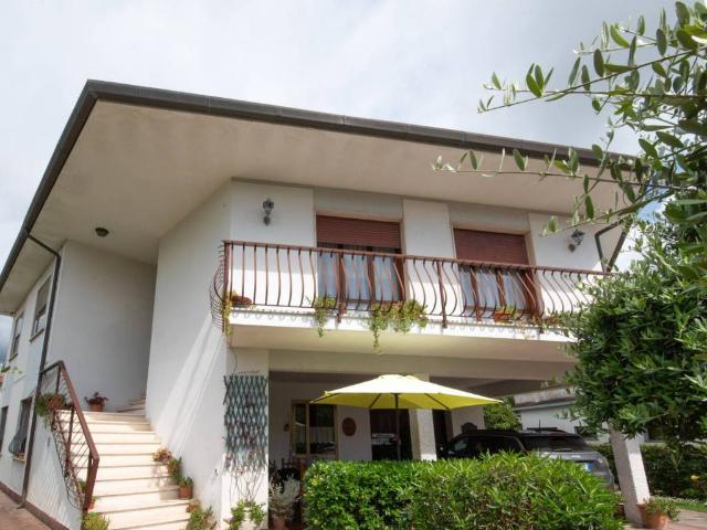 Villa Indipendente in vendita a Avane, Vecchiano