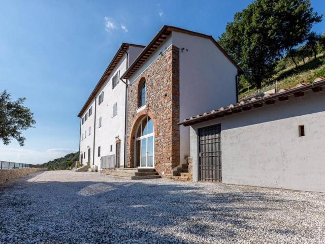Villa Indipendente in vendita a Vecchiano, Toscana