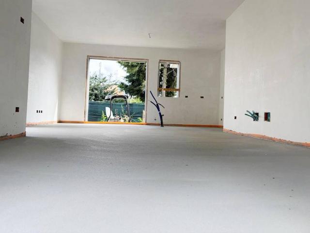 Villa Indipendente in vendita a Vedano Al Lambro, Lombardia