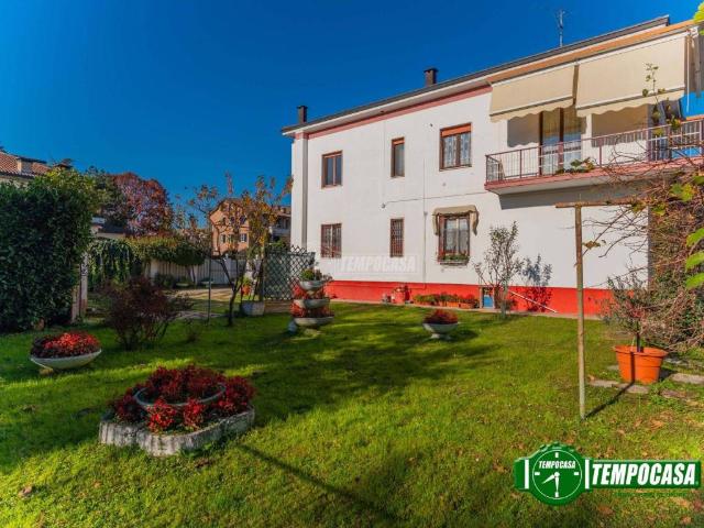 Villa Indipendente in vendita a Vedano Al Lambro