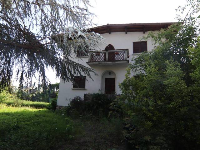 Villa Indipendente in vendita a Perseghét, Vedano Olona