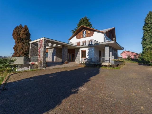 Villa Indipendente in vendita a Cascina Ronco, Vedano Olona