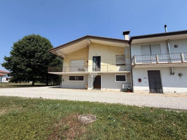 Villa Indipendente in vendita a Fossalunga di Vedelago, Vedelago