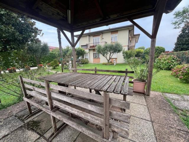 Villa Indipendente in vendita a Veggiano, Veneto
