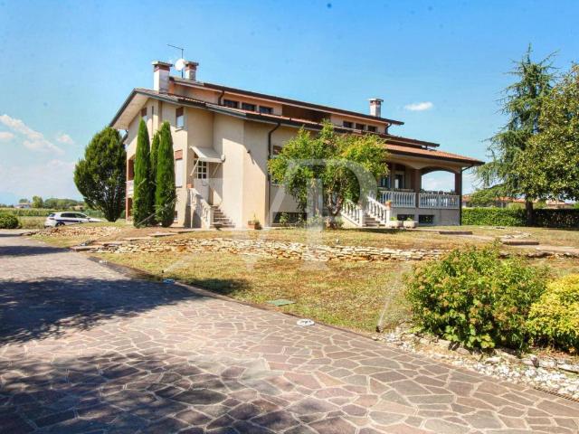 Villa Indipendente in vendita a Veggiano, Veneto