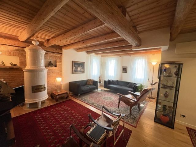 Villa Indipendente in vendita a Veggiano, Veneto