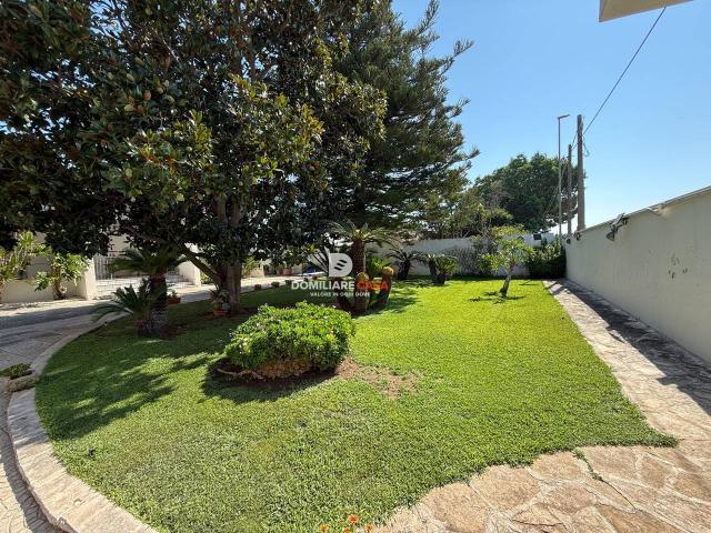 Villa Indipendente in vendita a Veglie, Lecce