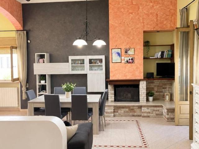 Villa Indipendente in vendita a Veglie, Lecce
