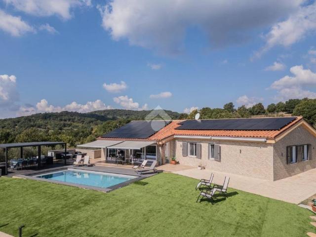 Villa Indipendente in vendita a Vejano, Viterbo