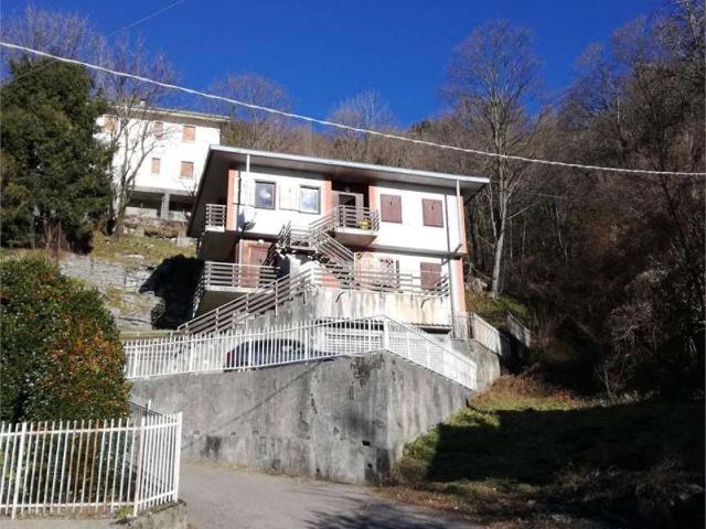 Villa Indipendente in vendita a Gorla, Veleso