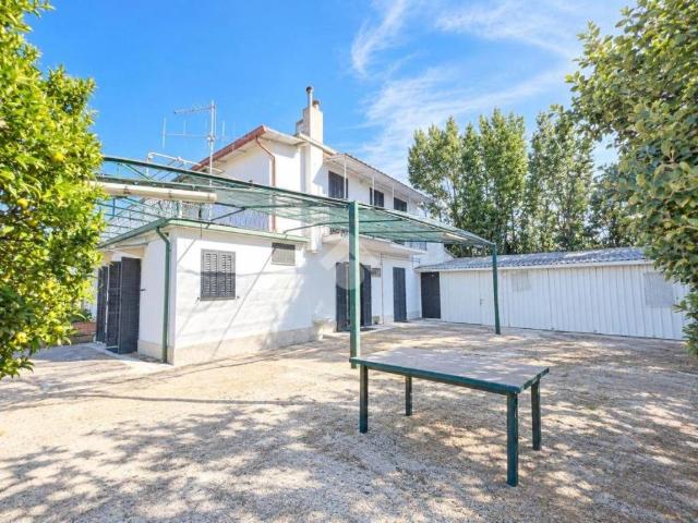 Villa Indipendente in vendita a Contrada Soleluna, Velletri