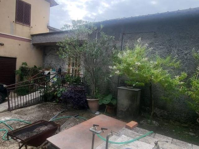 Villa Indipendente in vendita a Pratolungo, Roma Capitale