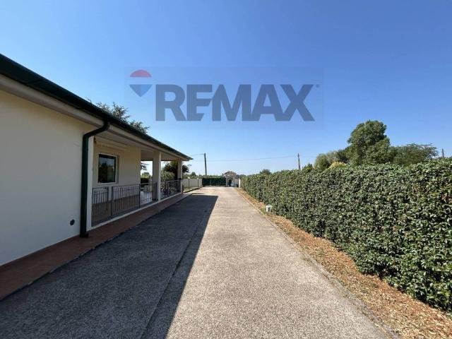 Villa Indipendente in vendita a Isole, Roma Capitale