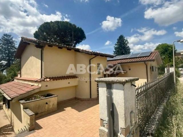 Villa Indipendente in vendita a Roma Capitale, Lazio