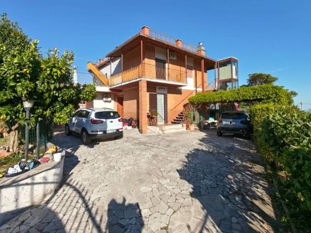 Villa Indipendente in vendita a Contrada Cigliolo, Roma Capitale