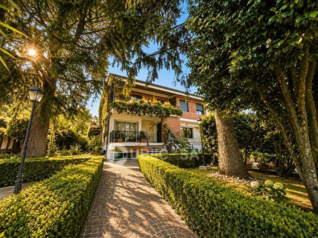 Villa Indipendente in vendita a Contrada Cigliolo, Roma Capitale