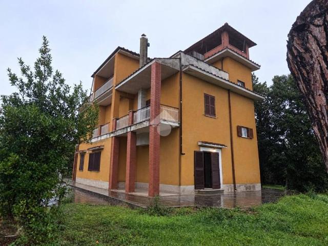 Villa Indipendente in vendita a Contrada Malatesta, Velletri