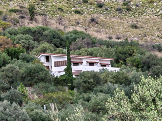 Villa Indipendente in vendita a Pozzilli, Molise