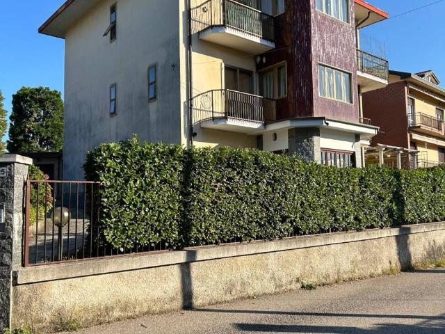 Villa Indipendente in vendita a Pianasca, Venegono Superiore