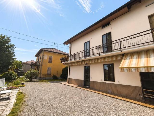 Villa Indipendente in vendita a Venegono Superiore, Lombardia