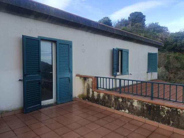 Villa Indipendente in vendita a Venetico, Sicilia