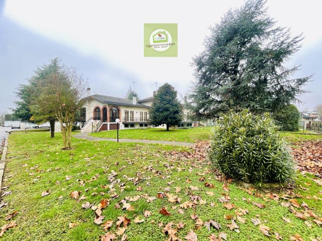 Villa Indipendente in vendita a Chirignago-Zelarino, Venezia