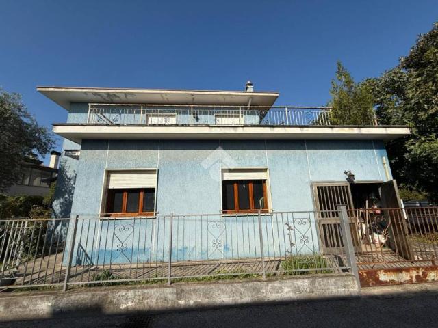 Villa Indipendente in vendita a Mestre-Carpenedo, Venezia