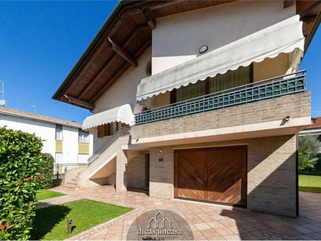 Villa Indipendente in vendita a Mestre-Carpenedo, Venezia